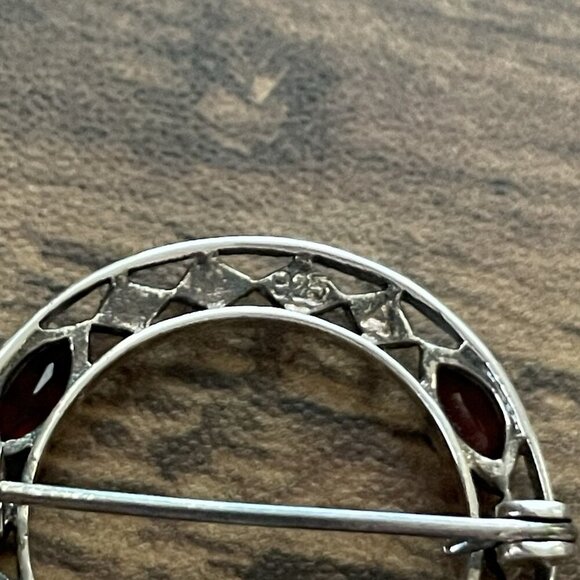 Vintage Sterling Silver Circle Pin Marquise Cut Garnet Marcasite Art Deco Style - Picture 6 of 6